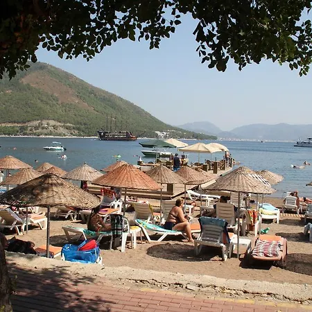 فندق Golmar