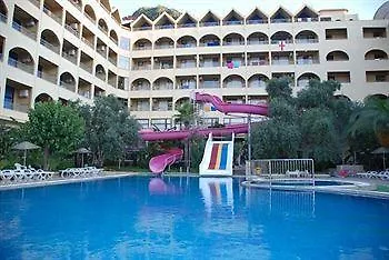 Golmar فندق